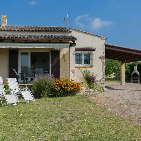 Apartment 2 Bedroom Semi-detached House In Urb. Torre Gran, L'estartit. Great Garden And Community Pool *