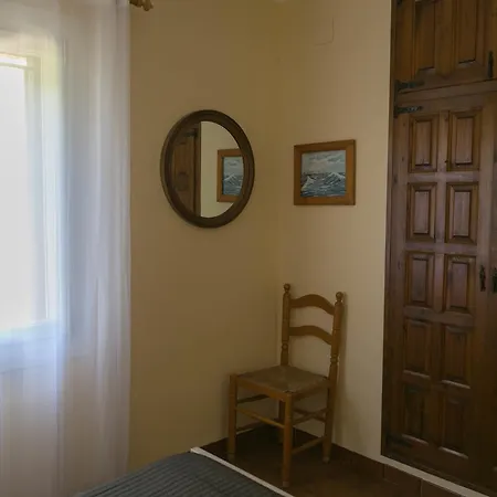 Apartment 2 Bedroom Semi-detached House In Urb. Torre Gran, L'estartit. Great Garden And Community Pool *