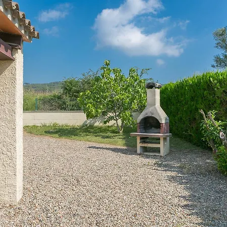 2 Bedroom Semi-detached House In Urb. Torre Gran, L'estartit. Great Garden And Community Pool Apartment *