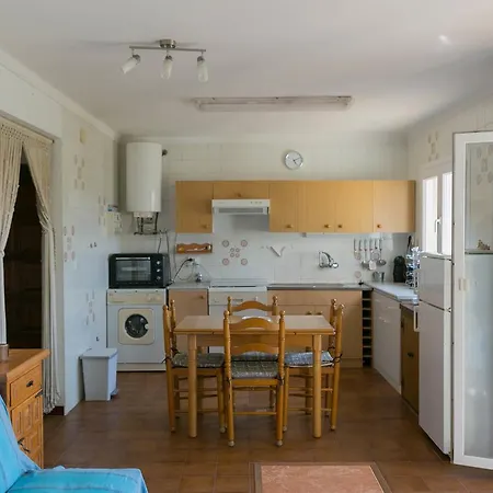Διαμέρισμα 2 Bedroom Semi-detached House In Urb. Torre Gran, L'estartit. Great Garden And Community Pool *